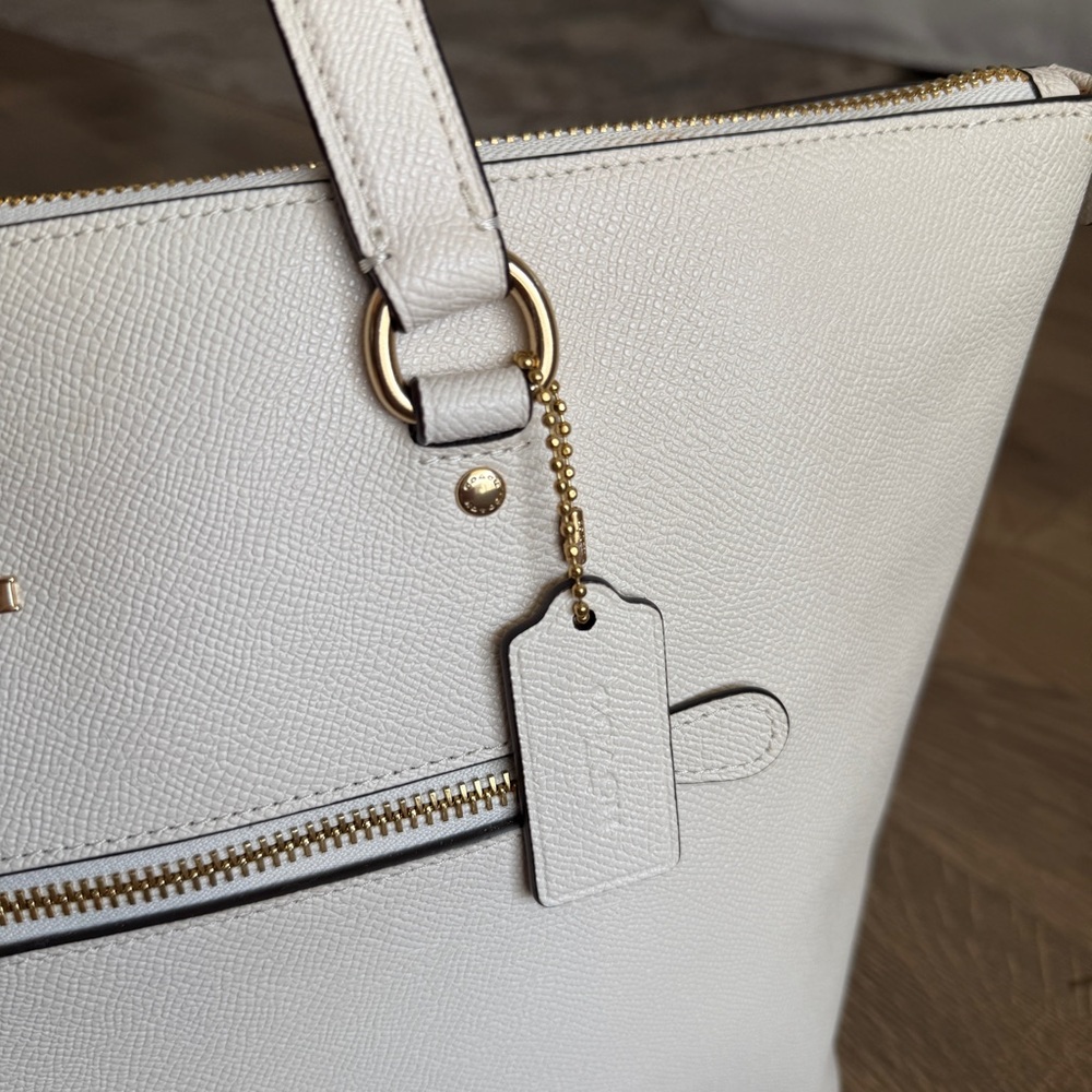 Coach White Tote Bag - Picture 6 of 11